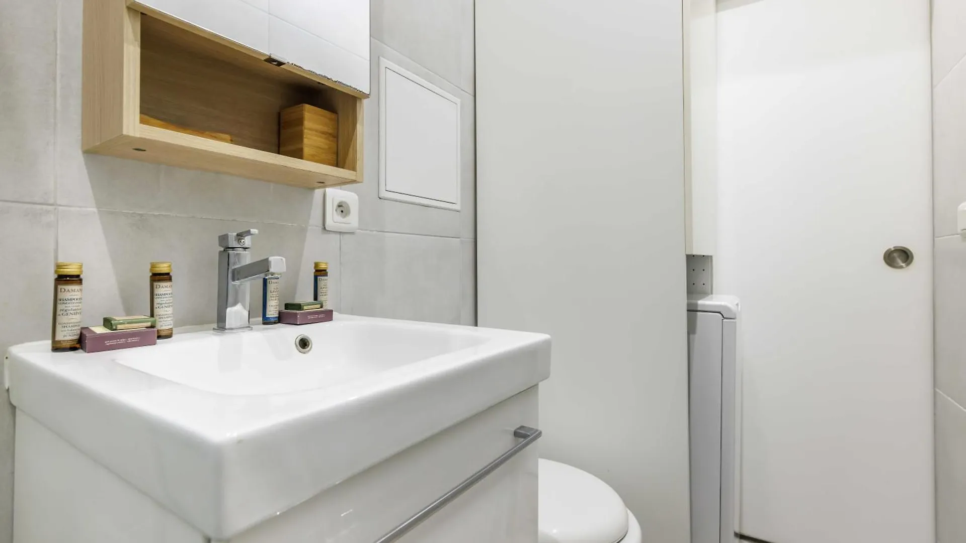 Charming Studio For Two People Jardin Du Luxembourg * Παρίσι
